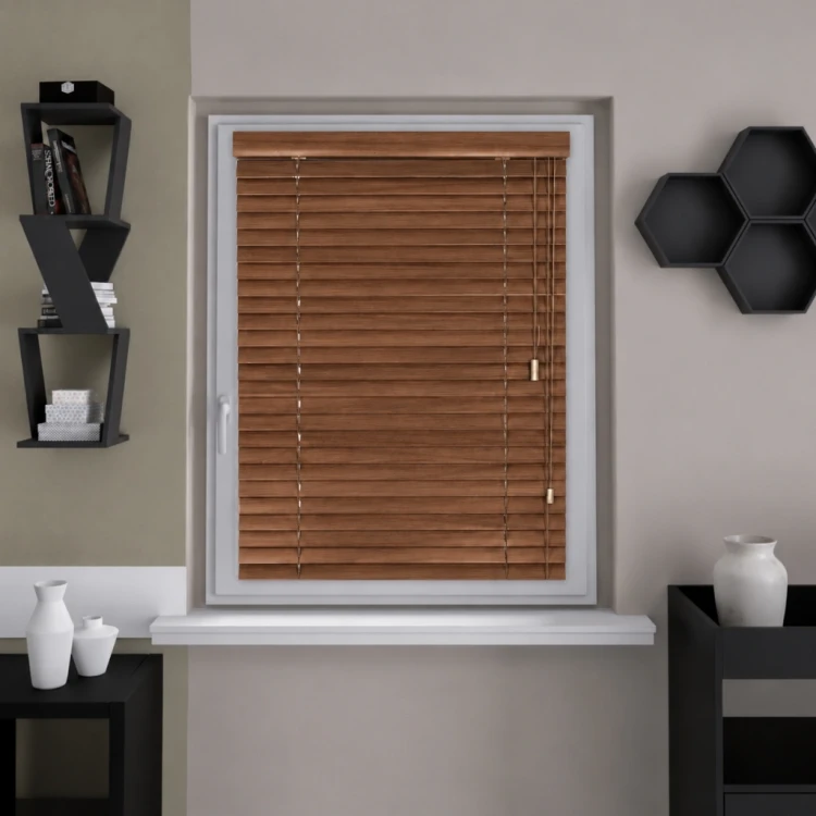 zaluzja-drewniana-50-mm-harmony-wood-orzech-cieply